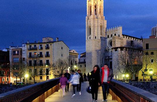 Apartamento Con Encanto Y Terraza En Barri Vell De Girona, El Cul De La Lleona Apartamento Exterior foto